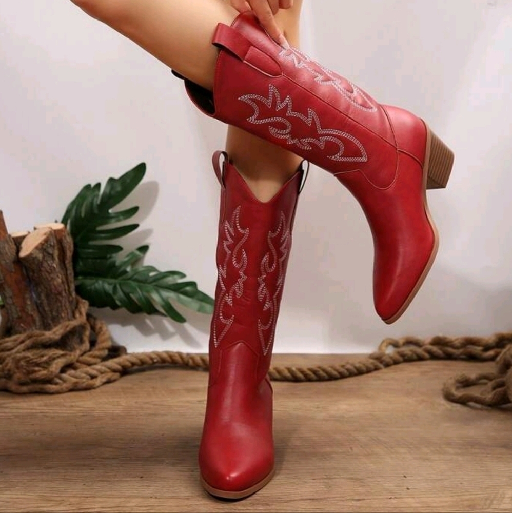 COPY - 20Vintage Embroidered Western Cowboy Boots - Picture 4 of 6
